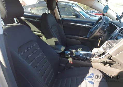 2014 Ford Fusion Se z USA, uszkodzony, nr VIN 3FA6P0H71ER187401